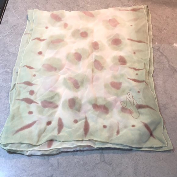 Bundle of 8 Fun Scarves - Picture 2 of 9